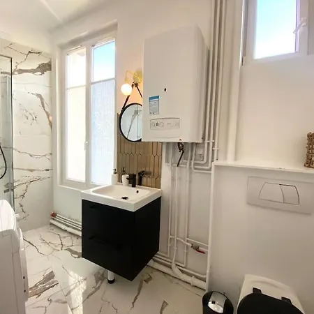 The Jungle Flat *