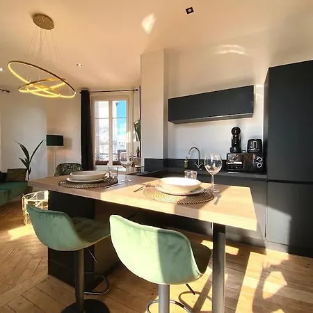 The Jungle Flat