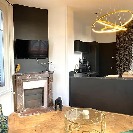 The Jungle Flat